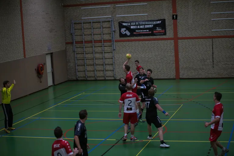 Heren 1 hard onderuit.