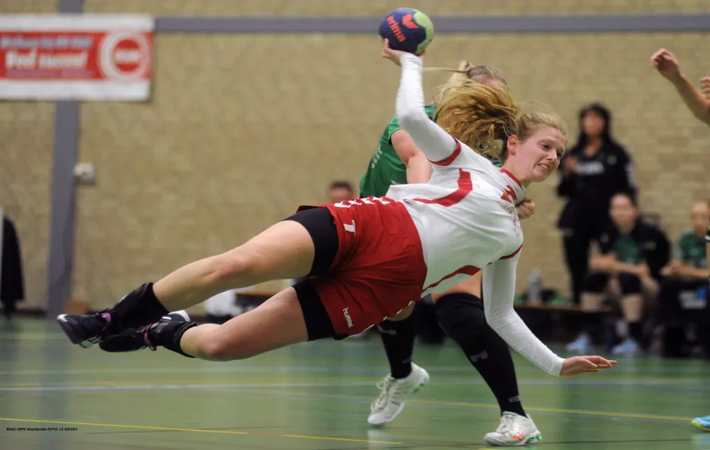 DS1: Zwaarbevochten overwinningen  voor handbalsters BSAC 