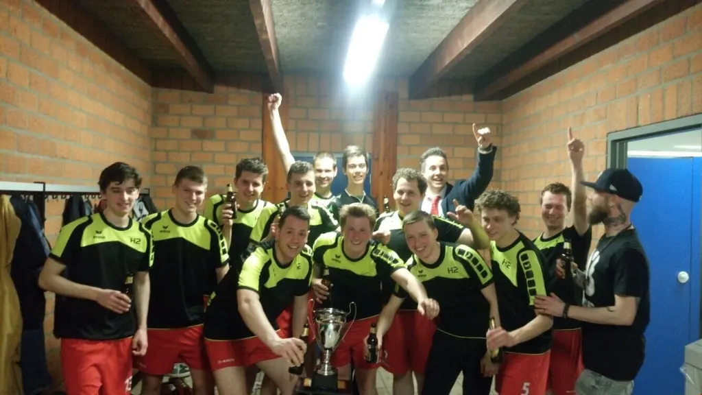 Heren 2 sluit competitie goed af
