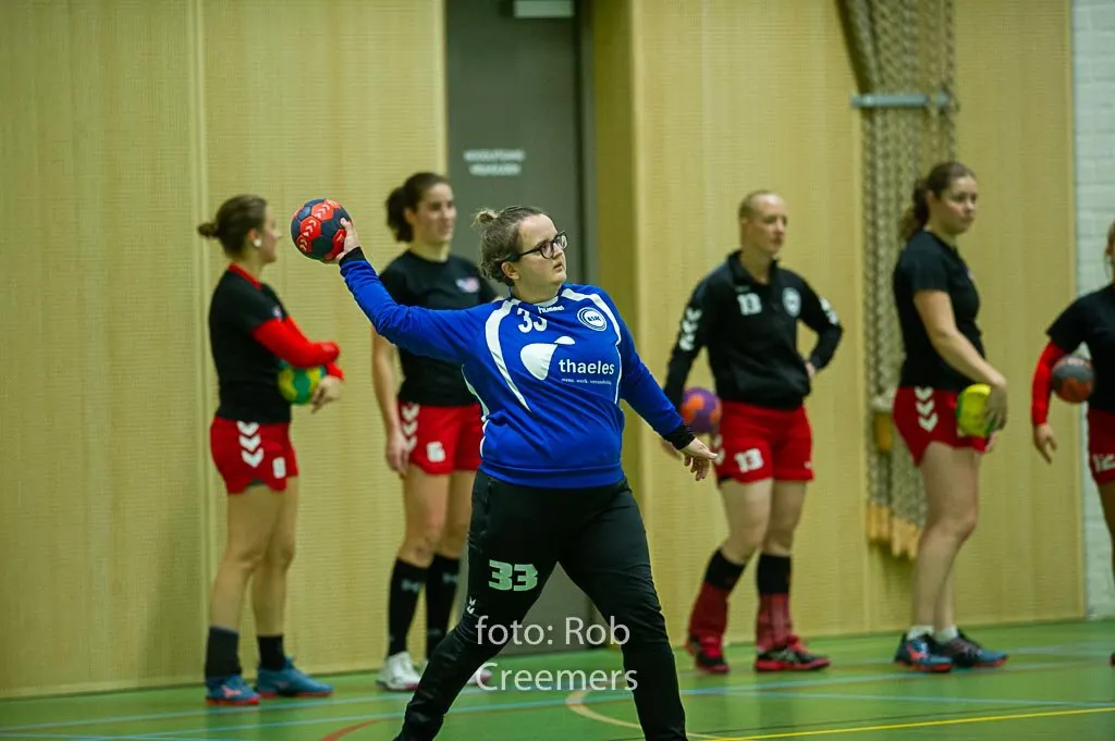 DS1: Belangrijke punten voor handbalsters BSAC